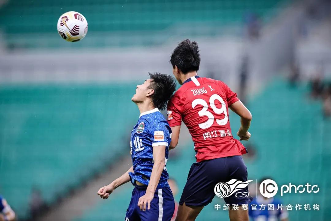 نتائج دوري أبطال أوروبا أمسمفاجآت وأهداف مثيرة في ليالي الكرة الأوروبية
