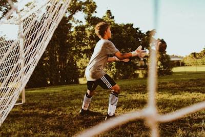 من هو أشرف داري لاعب الأهلي الجديد؟