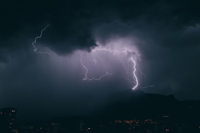 الدوريالإنجليزيتشامبيونشيبترتيبالفرقوأبرزالمتنافسين