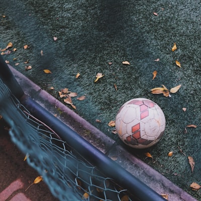 نهائي دوري أبطال أوروبا بين ريال مدريد ويوفنتوسمواجهة تاريخية بين عمالقة الكرة الأوروبية